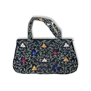 🪩4/$20!! Embroidered Floral Black Handbag